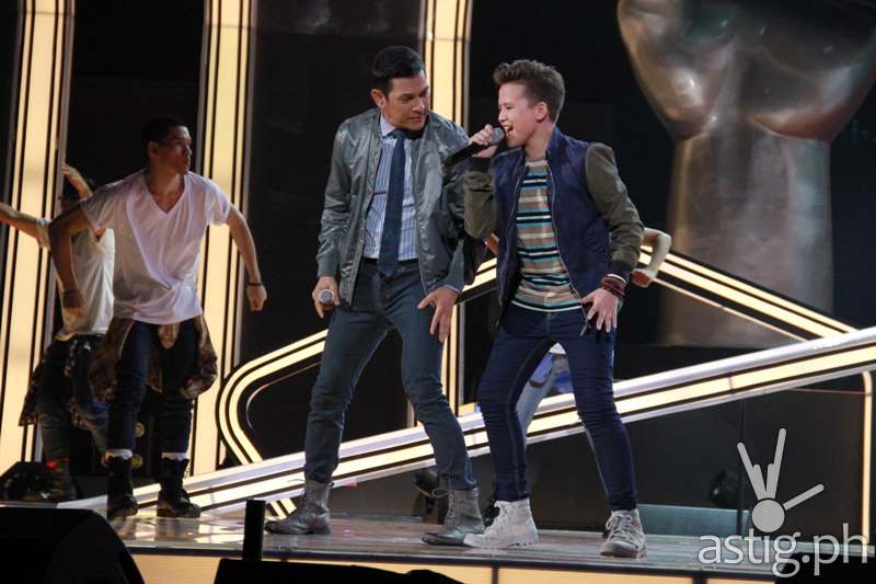 Juan Karlos performing Eto Na Naman with Gary V