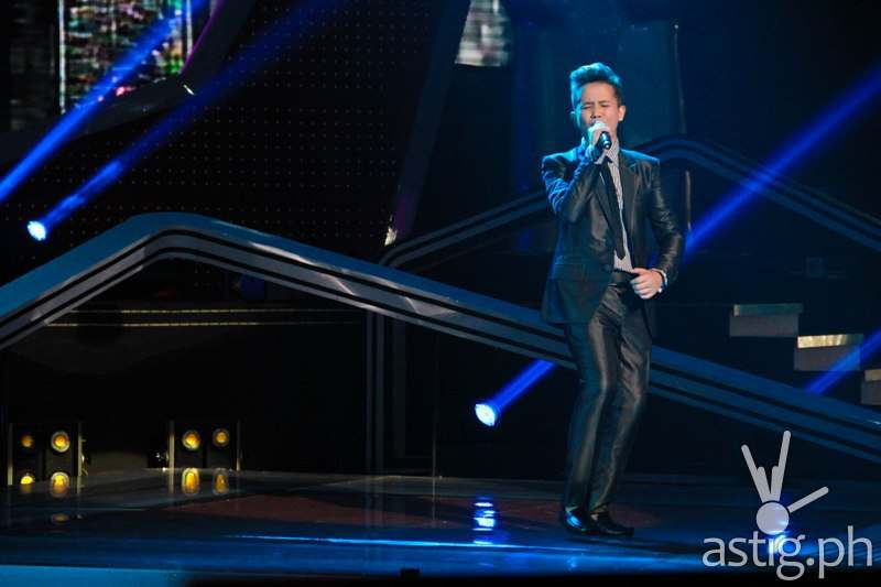 Team Bamboo's Juan Karlos (Power Ballad performance)