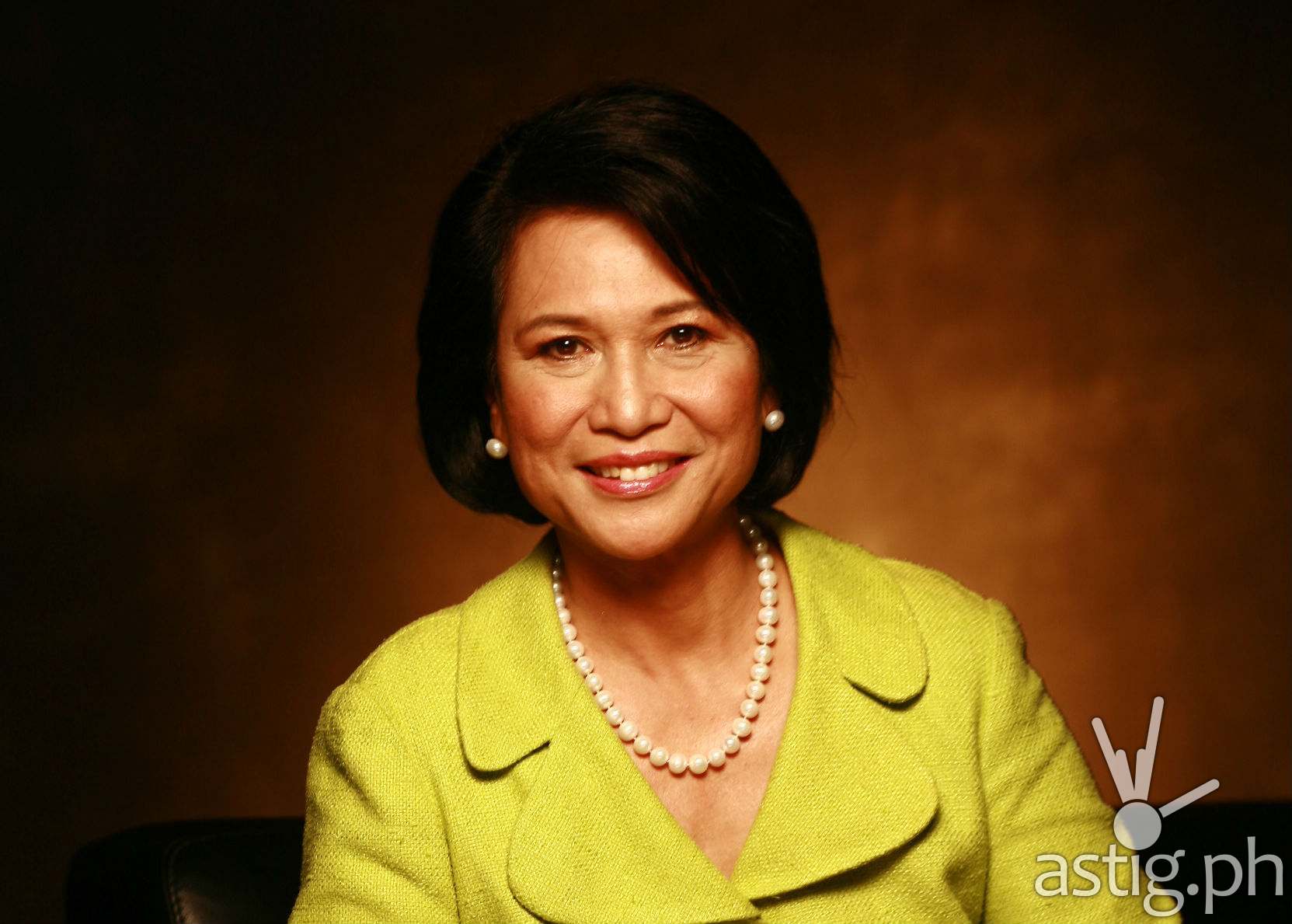 Loida Nicolas-Lewis is featured in The Bottomline with Boy Abunda