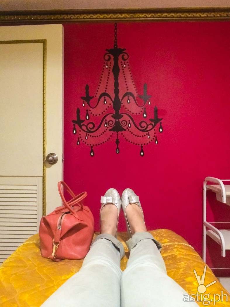 What a nice view. The room was all pink and I loved it.