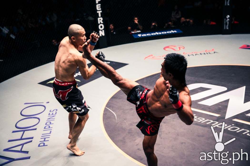 Kevin Belingon (Philippines) vs Koetsu Okazaki (Japan)