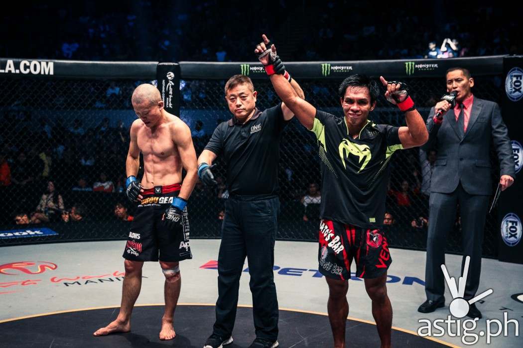 Kevin Belingon (Philippines) vs Koetsu Okazaki (Japan)