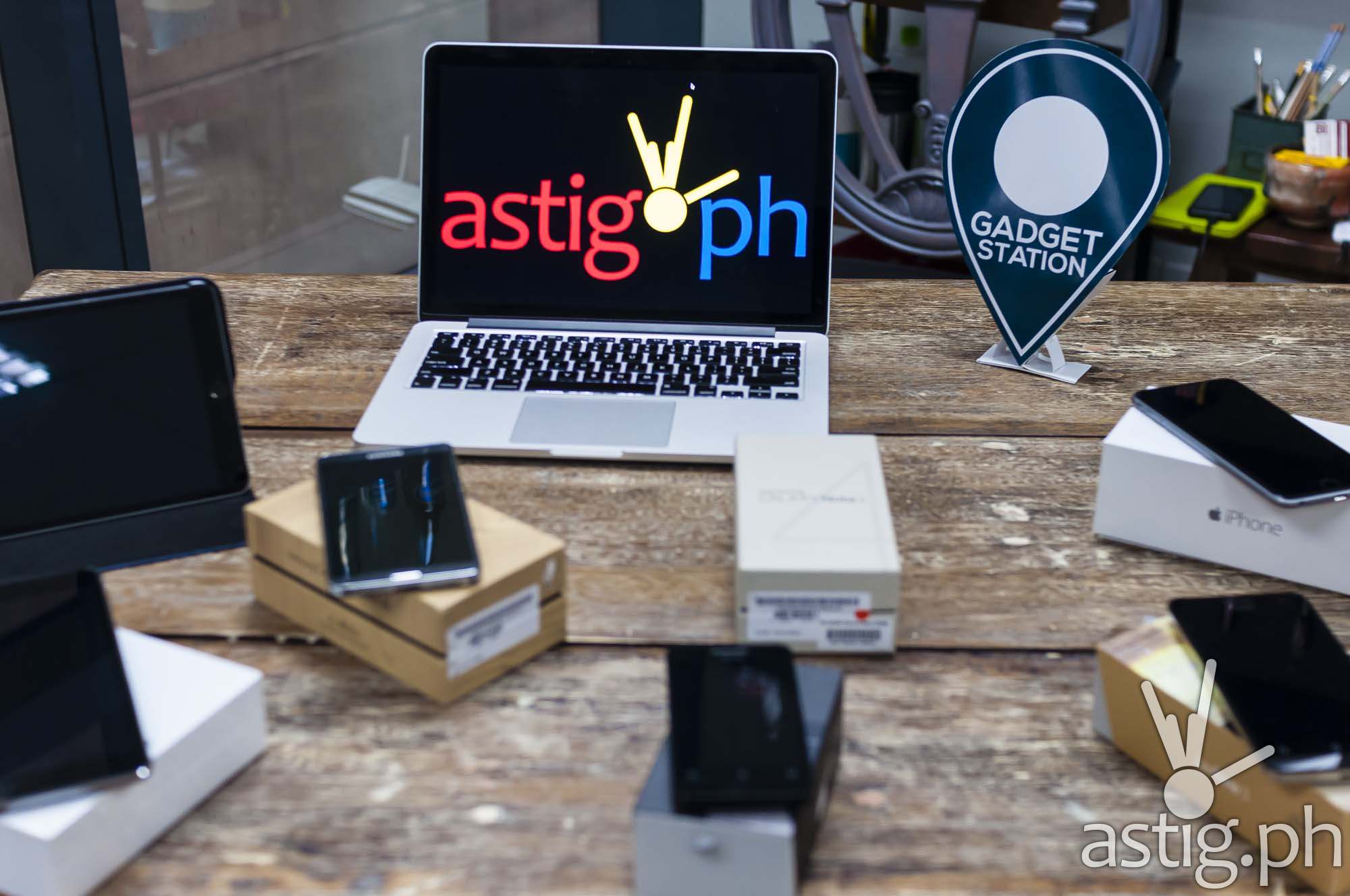 Smartphones, tablets, and laptop at the GetGadget Shop launch held in Ortigas, Pasig City