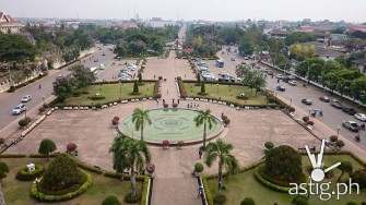The fiew of Vientiane atop Patuxai