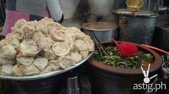 Typical fare at Gwangjang. Those dumplings were the size of my fist :-)