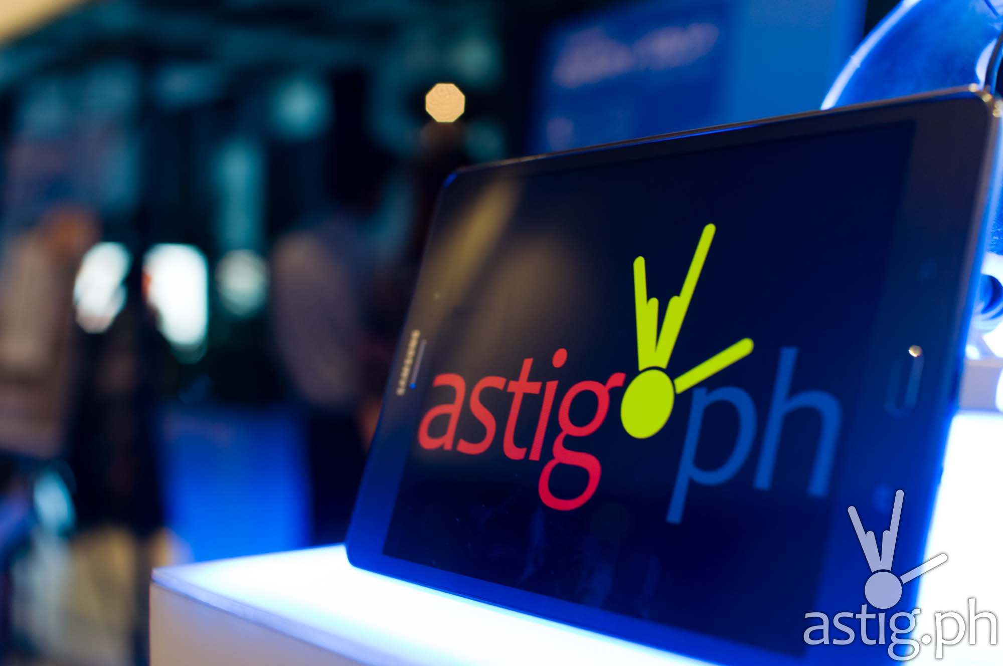 The Samsung Galaxy Tab A comes with an 8" screen, 4G LTE capability, and the S-Pen (15,990 PHP)