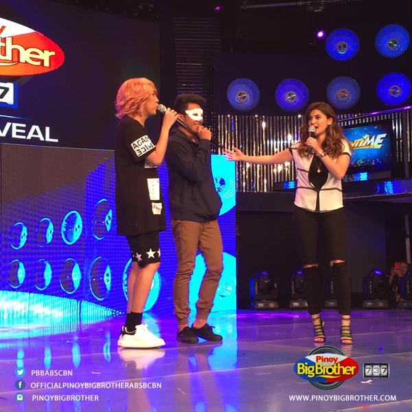 Jimboy Martin - Barrio Rapper ng Nueva Vizcaya introduced by Vice Ganda and Anne Curtis on It's Showtime