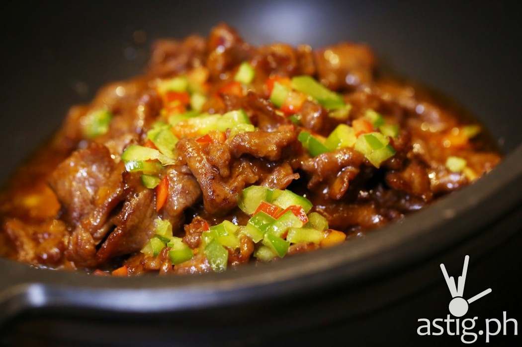 Pan Fried Beef Tenderloin with bell peppers in black pepper sauce