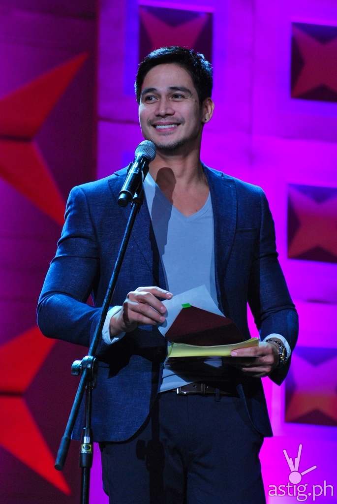 Piolo Pascual presenting the Push Elite Awards (1)