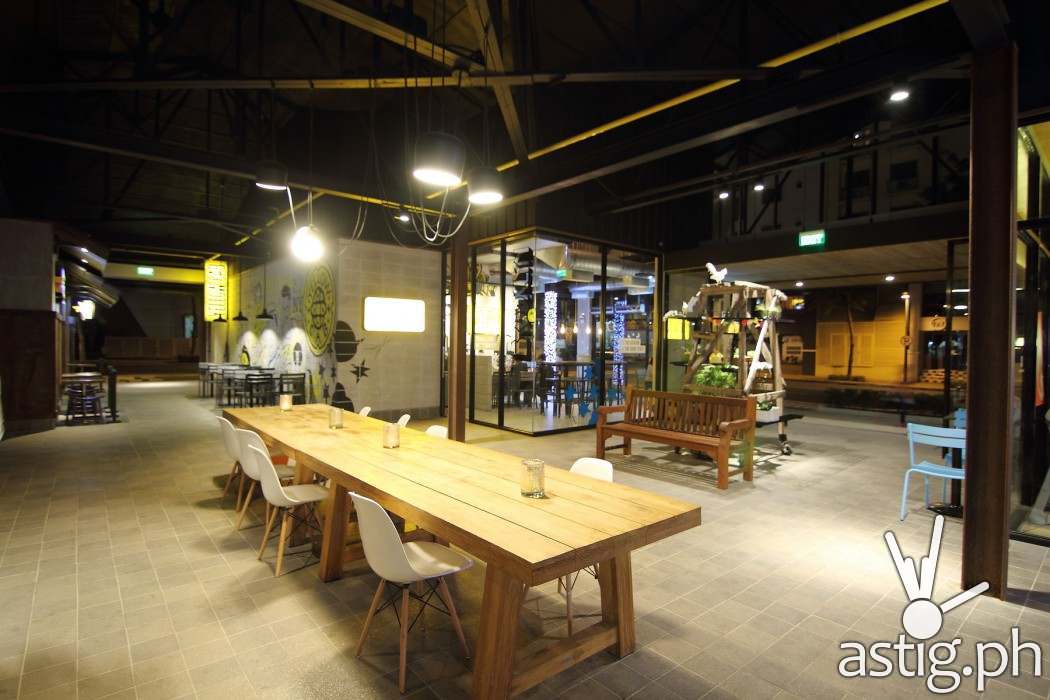 Burgos Eats caters to the modern Filipino food culture by reinventing ordinary dining experiences to make it more fun and a lot more engaging,” says Jim T. Fuentebella, MGI’s Executive Director for Marketing. “The overall blueprint of the shared space dining establishment is designed for better interaction between brands and diners to prosper by allowing the space to become the epicenter of leisure and activity.”