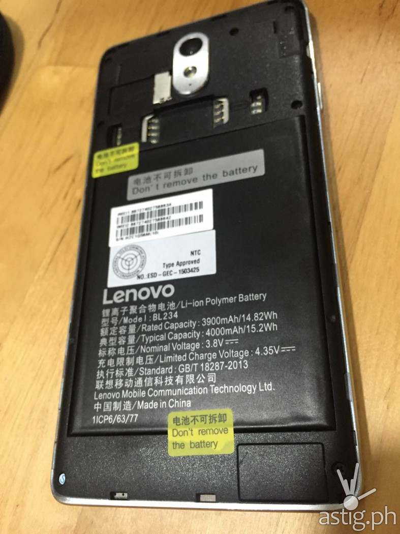 The Lenovo P1m has a 3900 mAh non-removable battery that should last you through an entire day without having to recharge