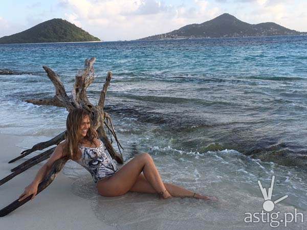 Behind-the-scene shots of Ronda Rousey's nude body paint shoot for Sports Illustrated (MJ Day / SI)