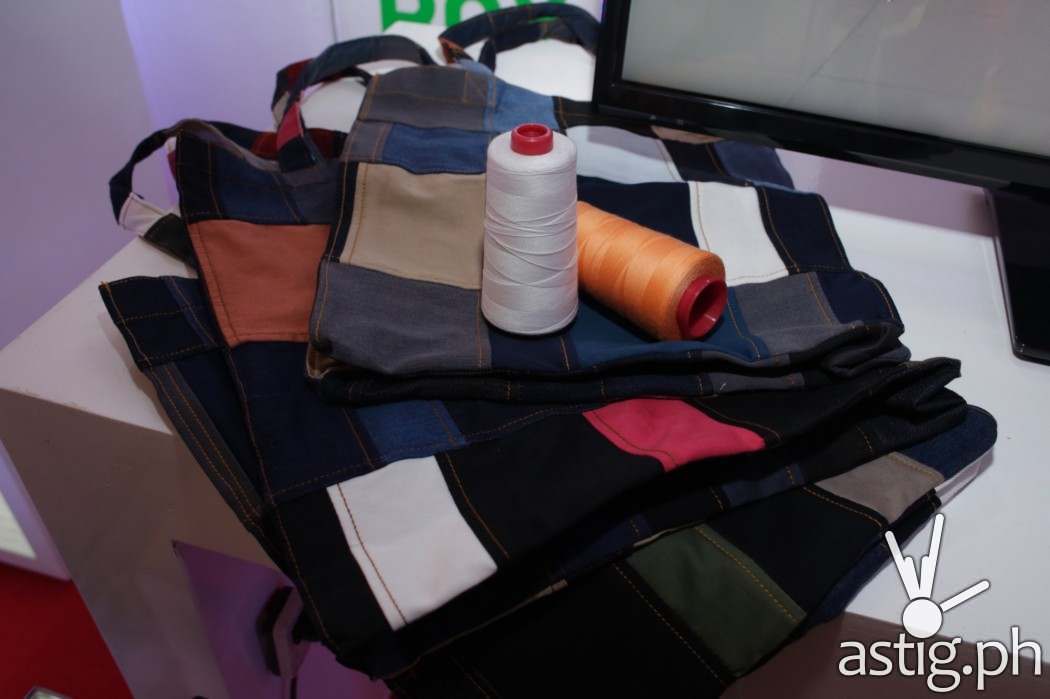 UNIQLO Excess Denim Fabric Helps Empower Women in the Philippines