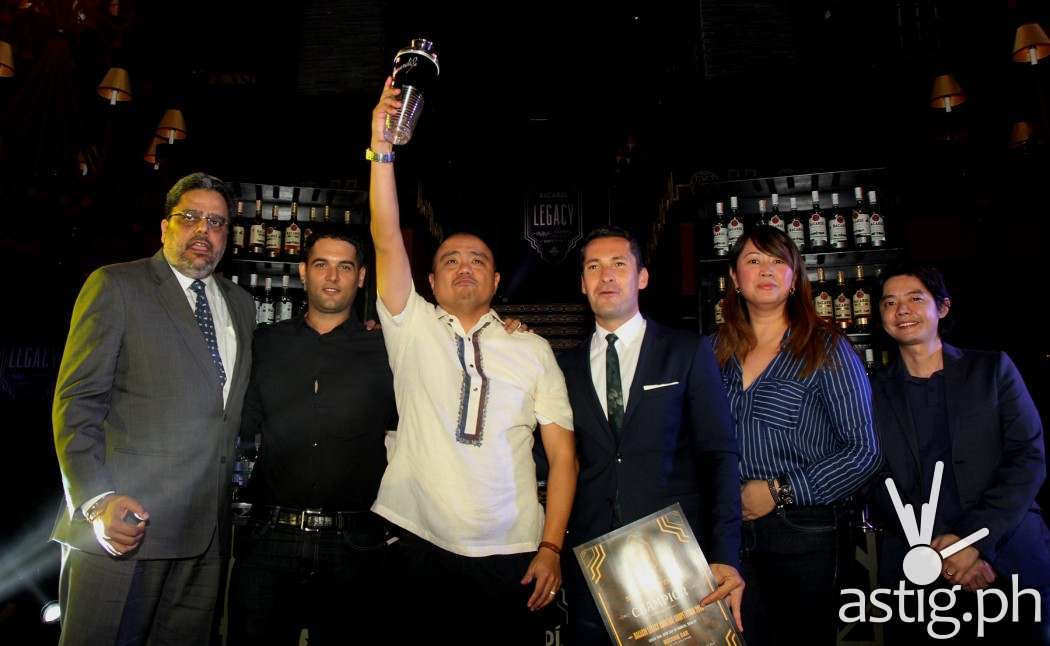 Judges of the Bacardi Legacy Cocktail Competition celebrates the victory of Richie Cruz. (L-R: Sanjit Randhawa Managing Director – Bacardi Philippines;David Dennis; Richie Cruz; David Cordoba; Dixie Marinas and GP Reyes)