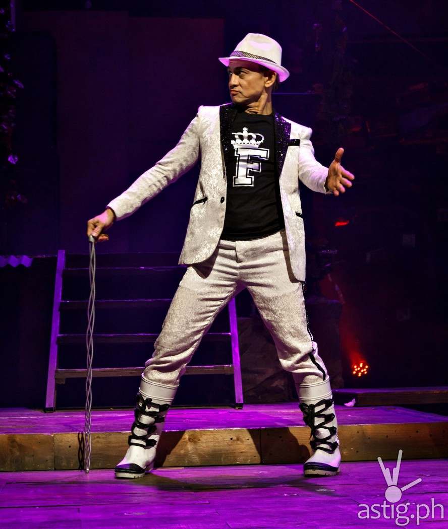 Jon Santos as Fernan