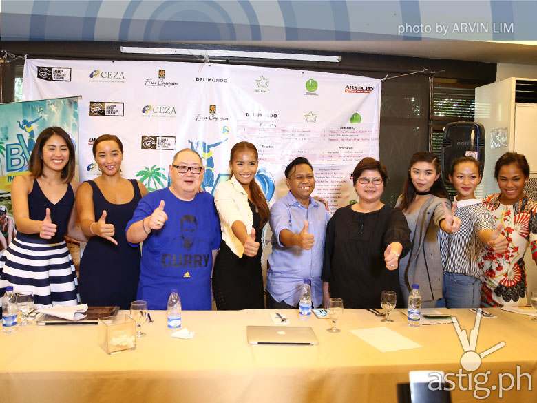 L-R Gretchen Ho, Alexa Micek, tournament director Tony Liao, Charo Soriano, Gabriel Lingan of CEZA, ABS-CBN Sports + Action HD Channel head Jojo Estacio, Fille Cayetano, Bea Tan and Dzi Gervacio (Photo by Arvin Lim)
