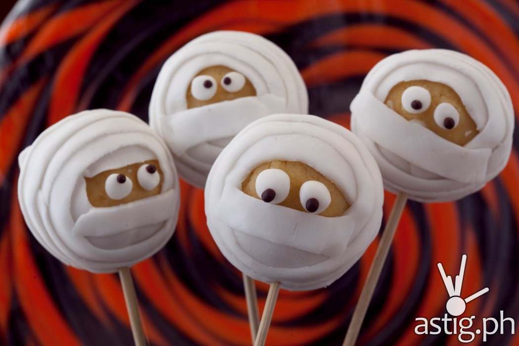 Vanilla flavored Mummy Lollicake