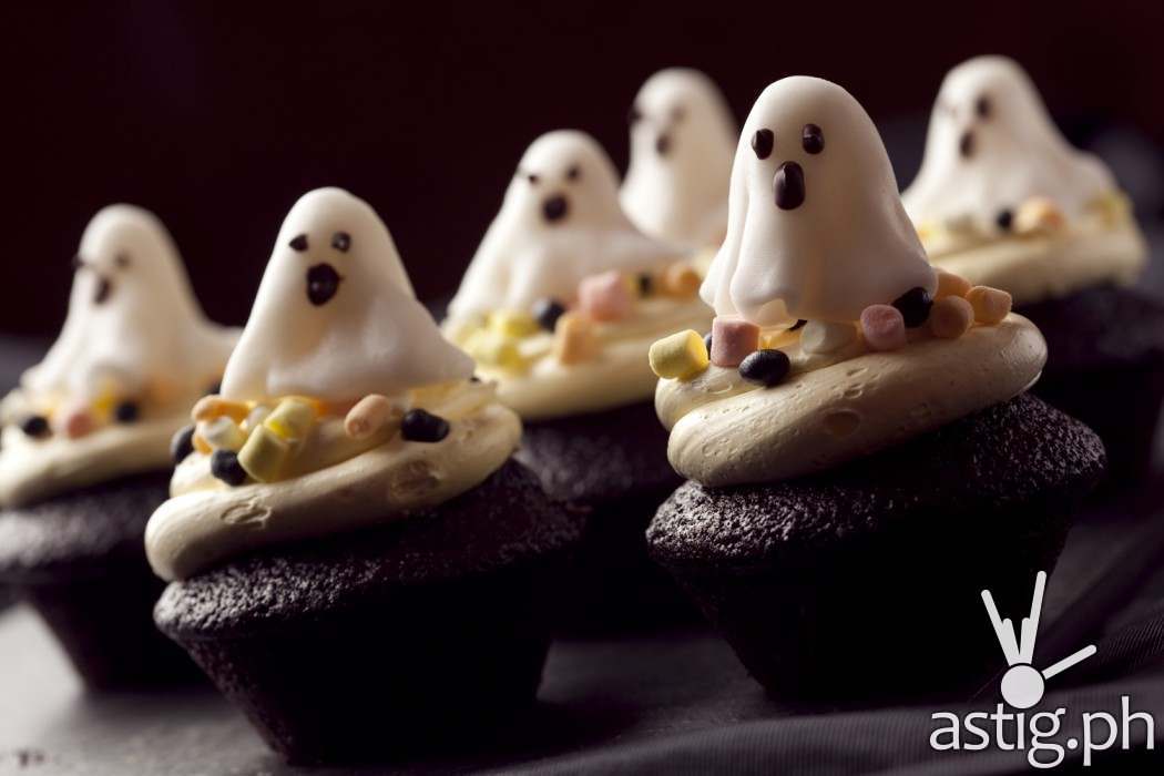 Ghost cupcakes at Marriott Manila