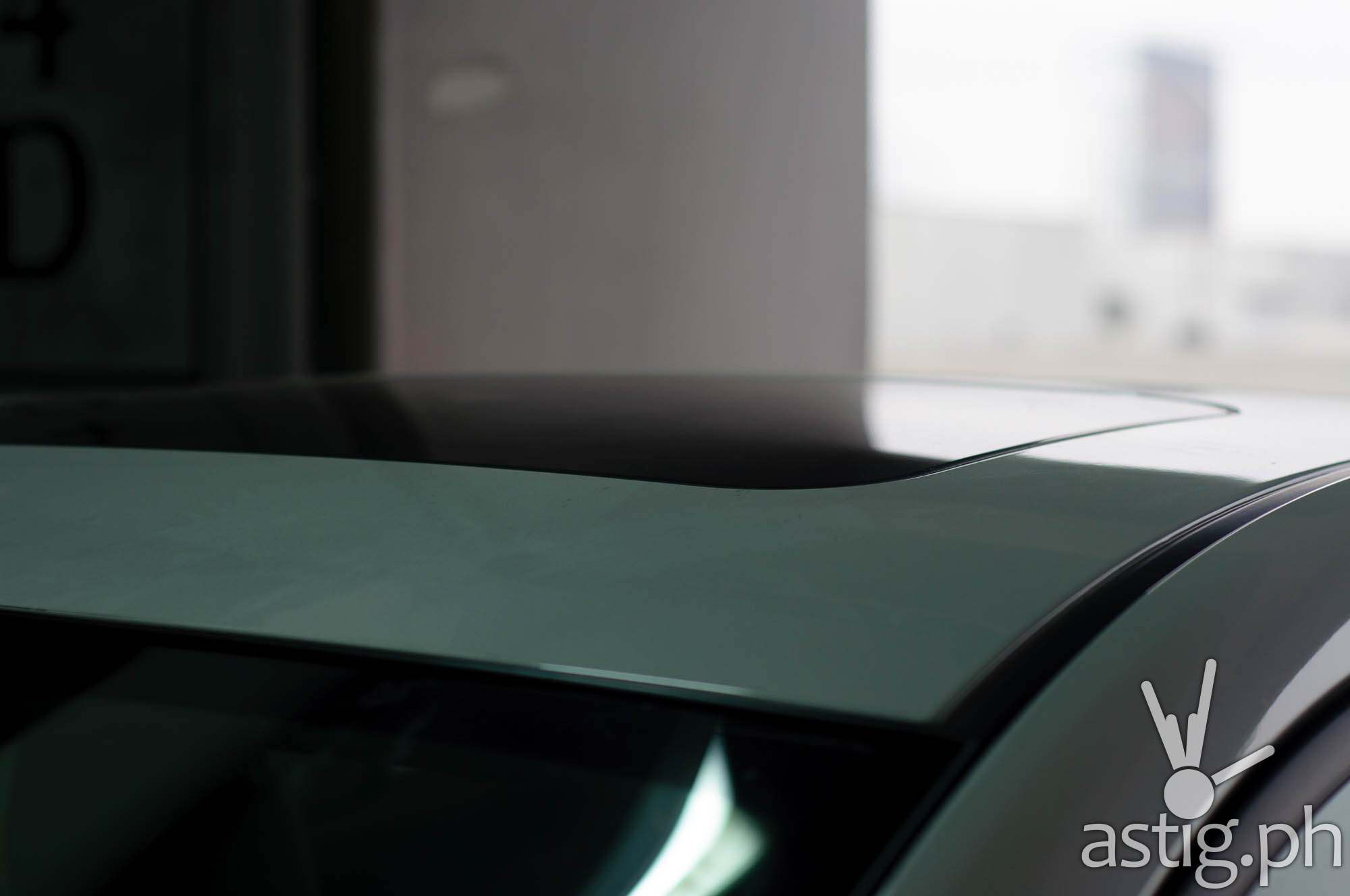 Sunroof shot from the top - Mazda3 2.0 Sedan 2017 Skyactiv-R