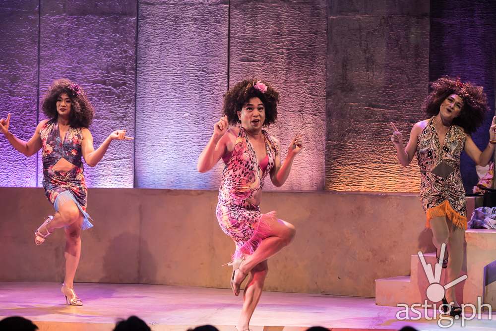 Care Divas by PETA Theater (photo: Raffy Yllana)