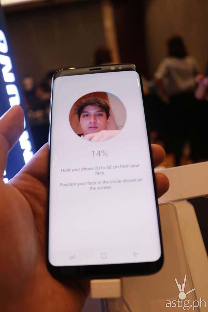 Samsung Galaxy S8 security - facial recognition
