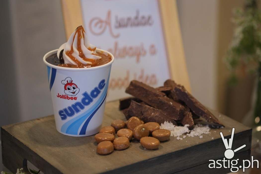 Jollibee Salted Caramel Choco Sundae (02)