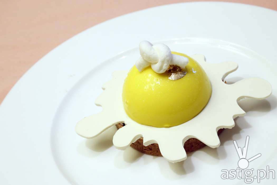 Lime Banana Chips for Php 305. Made of joconde, banana mousse, lime chilbouste and caramel banana chips