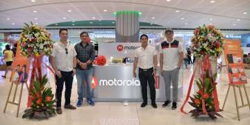 Motorola kiosk SM Mall of Asia