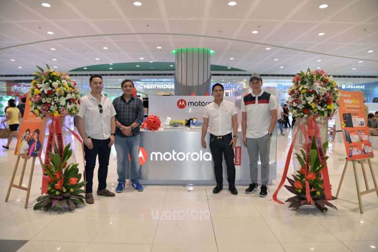 Motorola kiosk SM Mall of Asia