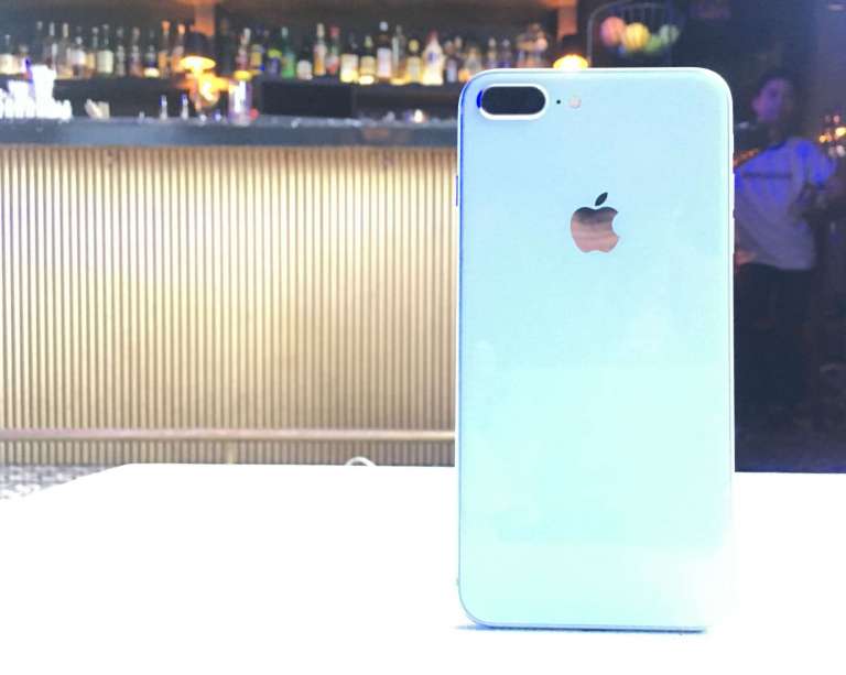 iPhone 8 Plus white Globe Telecom