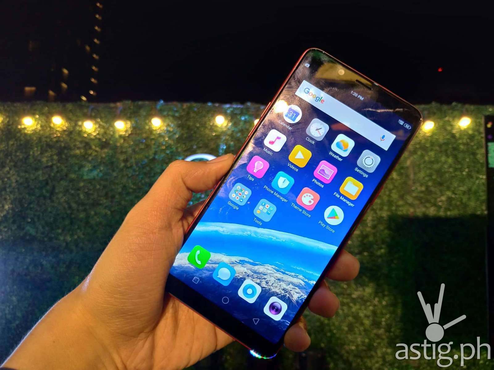 OPPO F7 Youth - front handheld