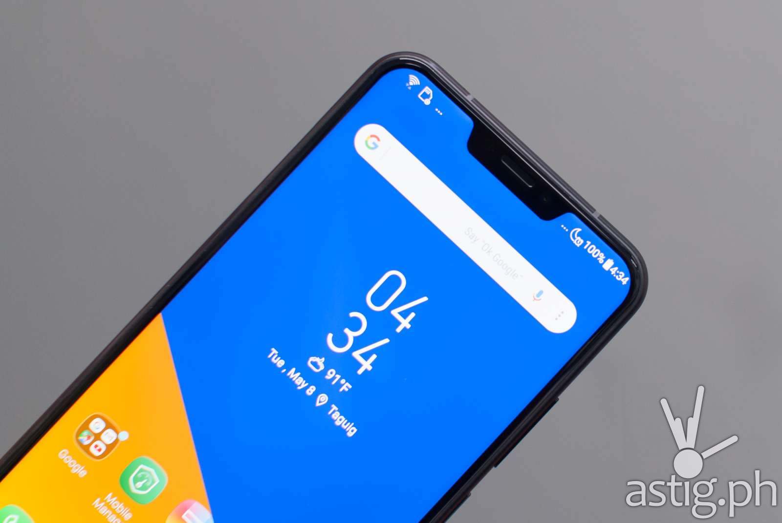 Zenfone 5 front - notch, selfie camera