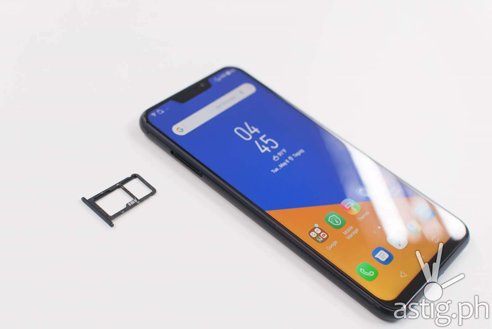 Zenfone 5 dual SIM and microSD expansion tray