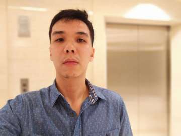 Zenfone 5 sample photo - selfie (indoors)