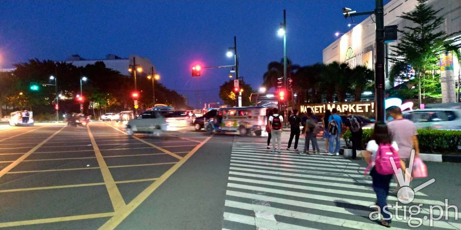 Zenfone 5 rear camera wide low light HDR