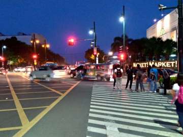 Zenfone 5 rear camera wide low light HDR