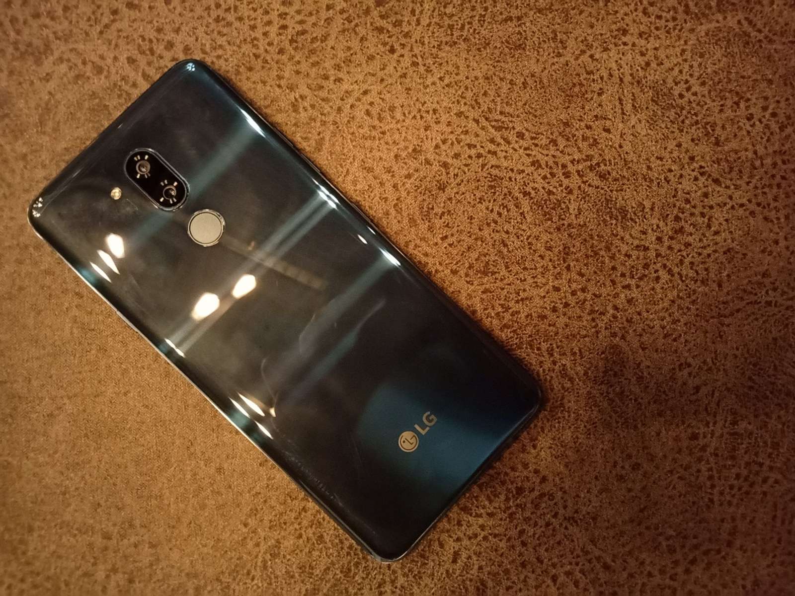 LG G7 ThinQ back