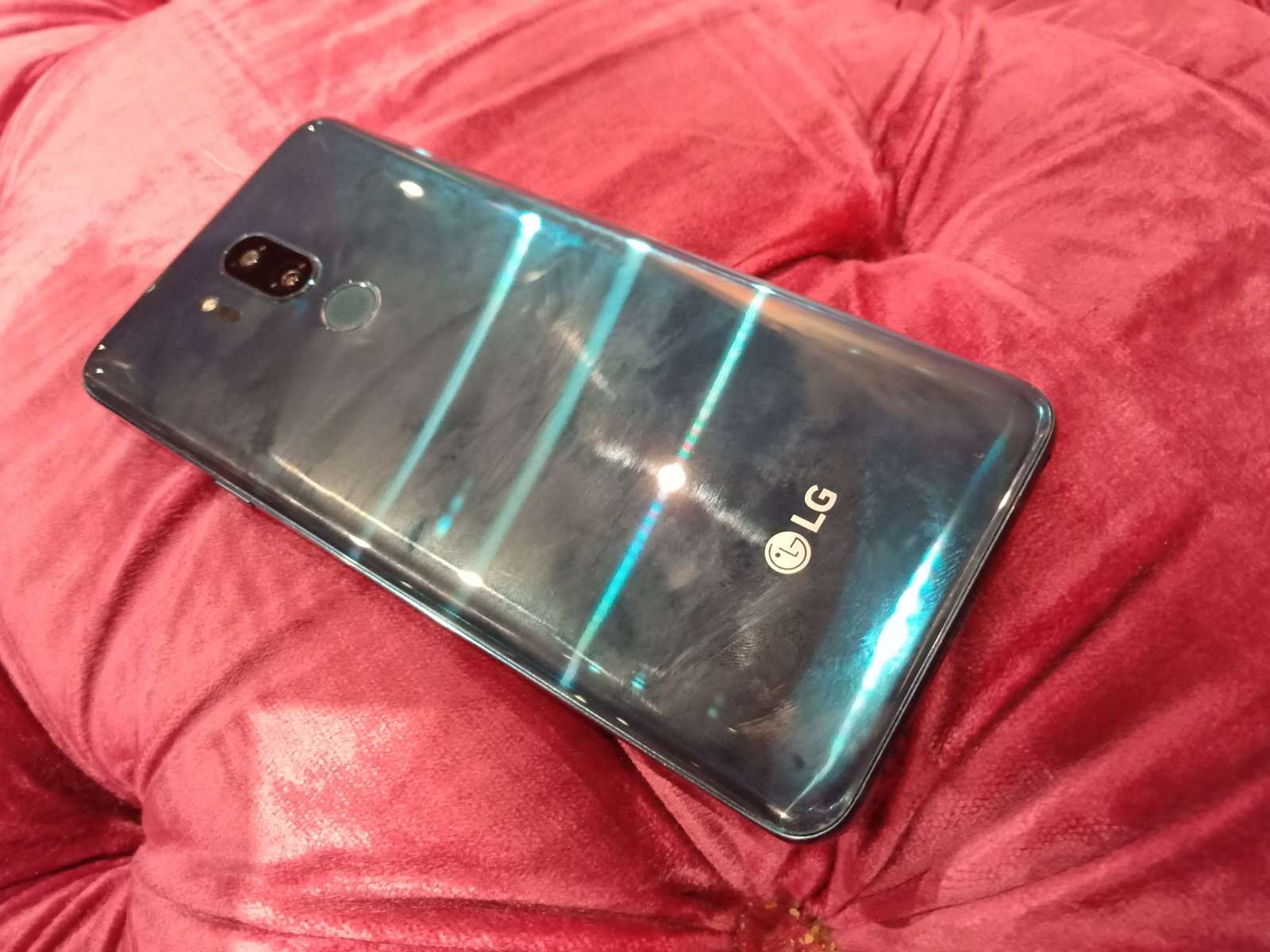 LG G7 ThinQ back