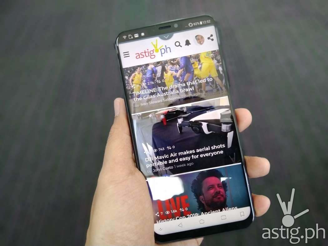 Depth effect indoor artificial light - sample photo