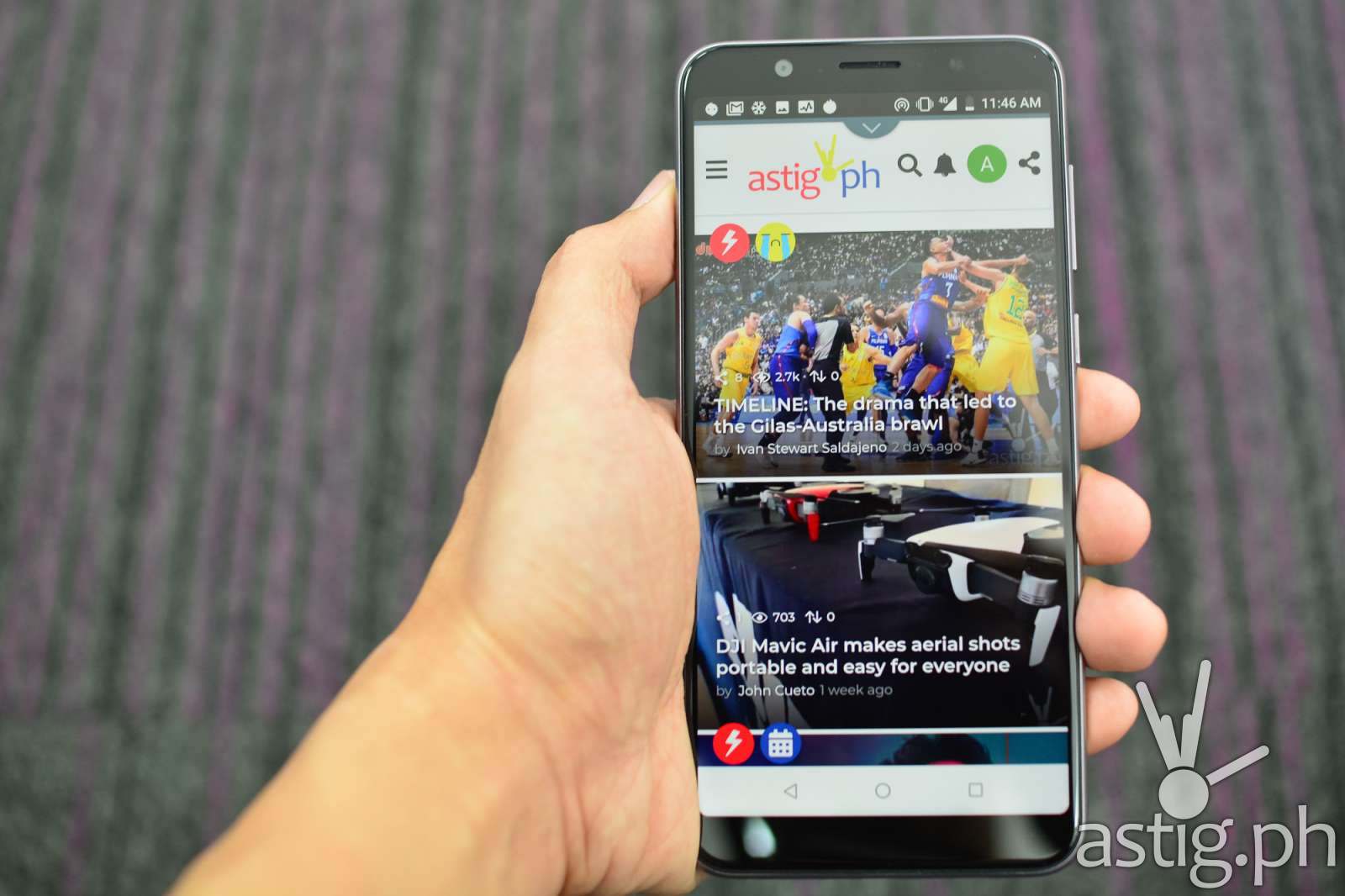 Zenfone Max Pro M1 front handheld