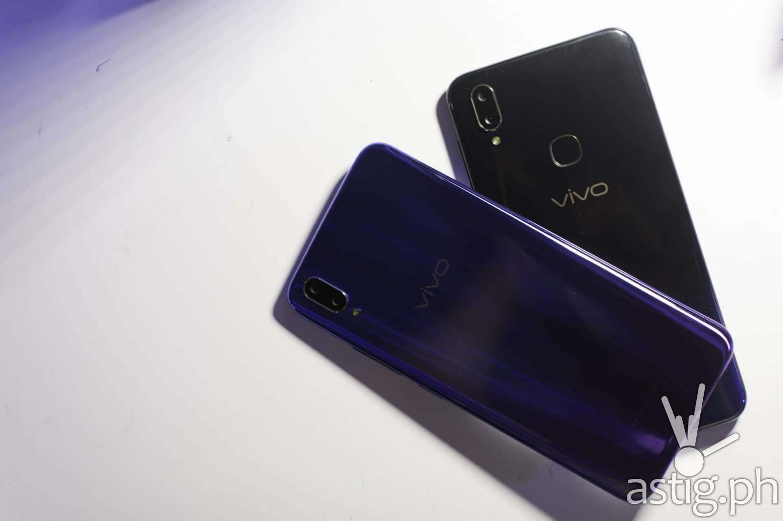 Vivo V11 and Vivo V11i at the Philippine launch