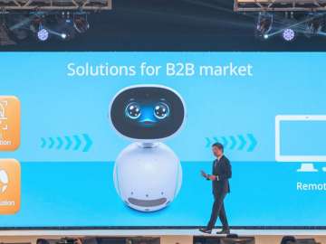 ASUS Corporate Vice President Jackie Hsu explains Zenbo Junior platform on stage at Incredible Intelligence 2018 event