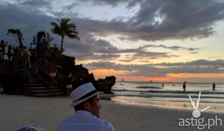 15 unbelievable photos of Boracay’s re-opening taken with just a smartphone