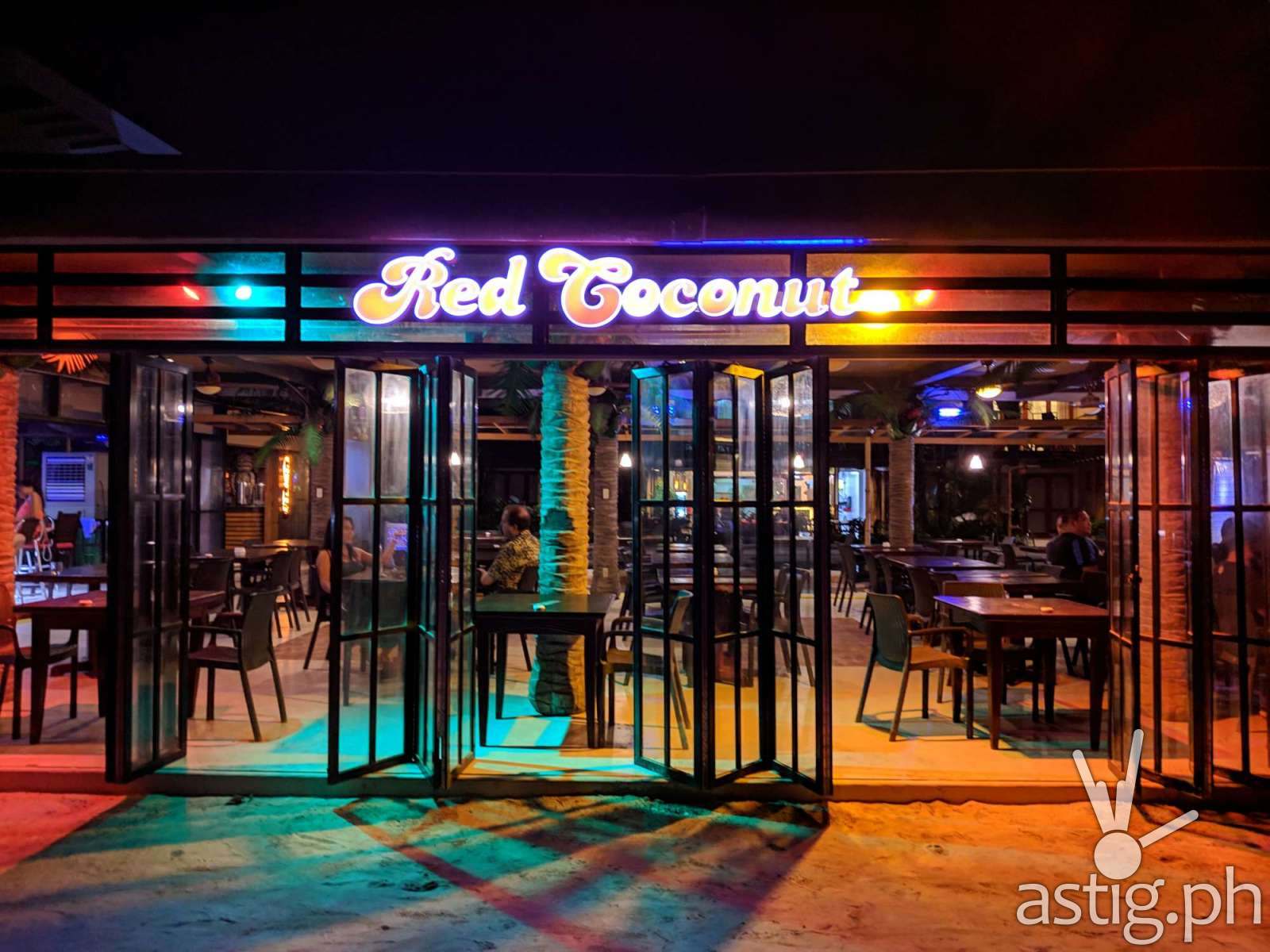 Night Shot HDR Boracay Philippines re-opening smartphone photo - ASUS ZenFone 5 by Den Uy of TechKuya