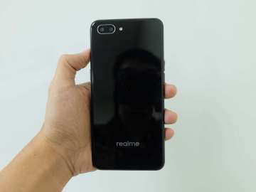 Back hand-held - Realme C1 Philippines