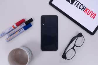 Back flatlay - Samsung Galaxy A7 (Philippines)