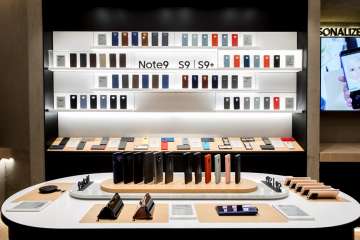 Note9 & S9 - Samsung flagship store Manila Philippines