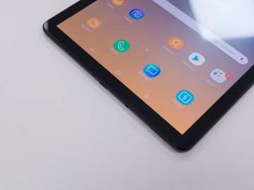 USB Type-C port, speakers - Samsung Galaxy Tab S4 (Philippines)
