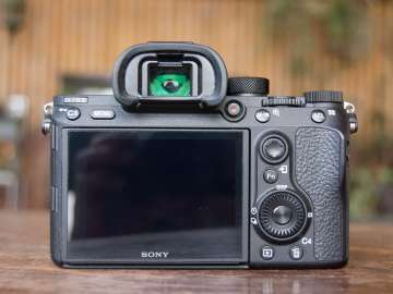 Back controls, LCD screen - Sony A7R III (Philippines)