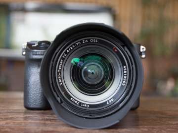 Carl Zeiss 24-70 f/4 OSS lens - Sony A7R III (Philippines)